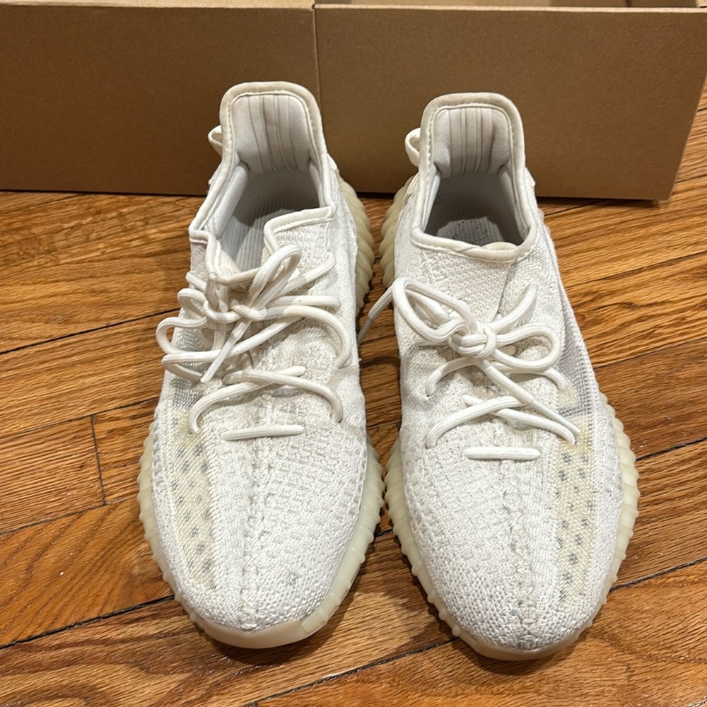 YEEZY BOOST 350 V2 BONE Women’s 8